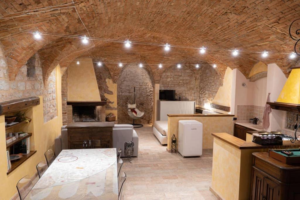 Another Brick In The Vault Spello Exterior photo